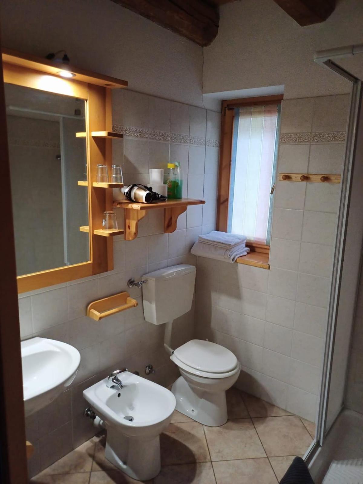 Agriturismo Al Pra Di Muriet Susa Bagian luar foto